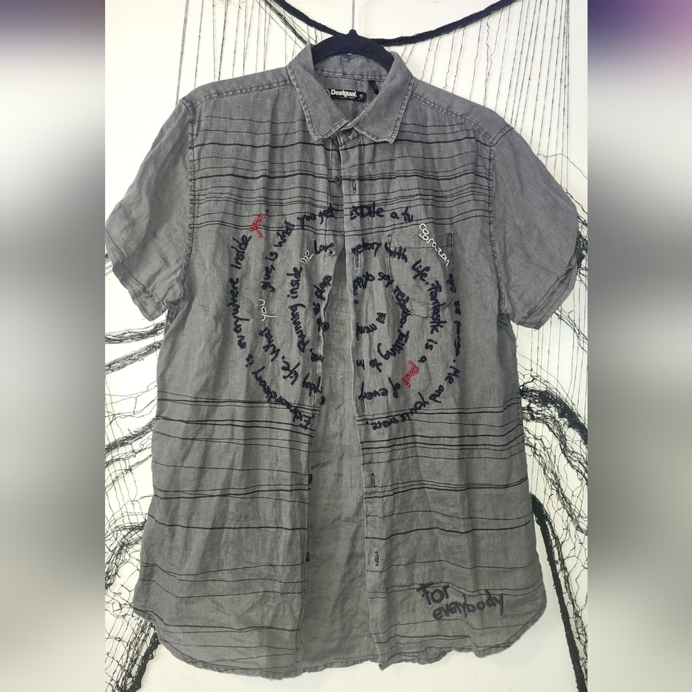 Desigual Gray Short-Sleeve Button-Down Shirt with Embroidered Spiral Detail